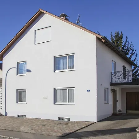 Semesterbostad Ferienhaus Rosa Lindenberg im Allgäu